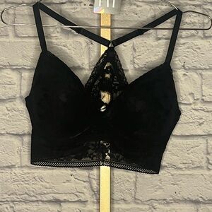 Victoria Secrect NWT large black Lace Bralette adjustable straps